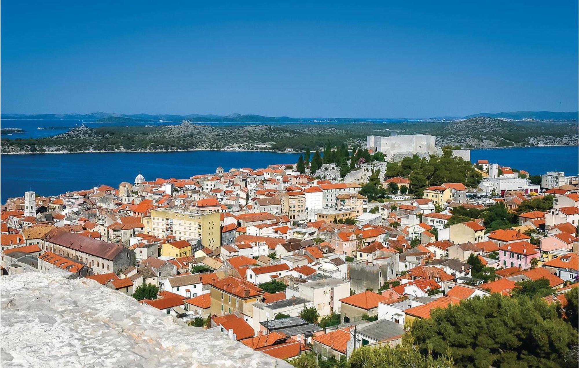 Lovely Home In Sibenik-Brodarica With Kitchen Donje Polje Esterno foto